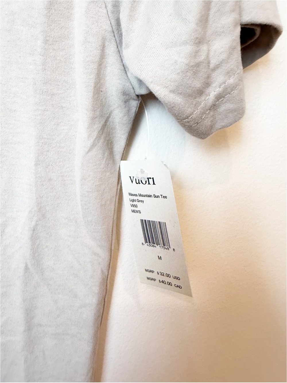 Vuori | Men's Waves Mountain Sun Yoga Tee NWT - Picture 3 of 6